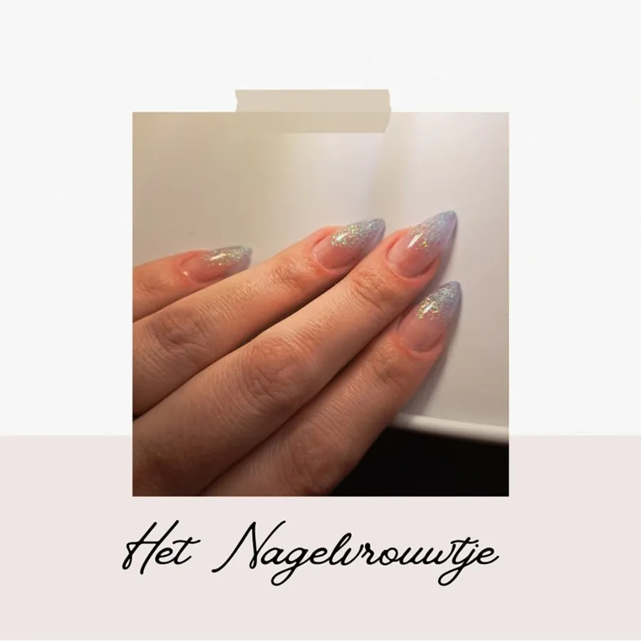 Natuurlijke nagels met GelPolish en rubberbase